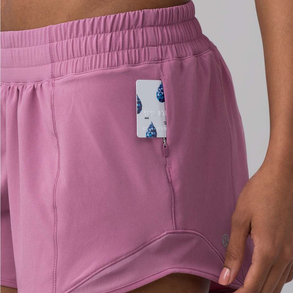 Lululemon Hotty Hot Short II (Long 4")
Velvet Dust